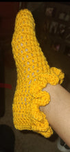 Load image into Gallery viewer, Crochet Ruffle Socks